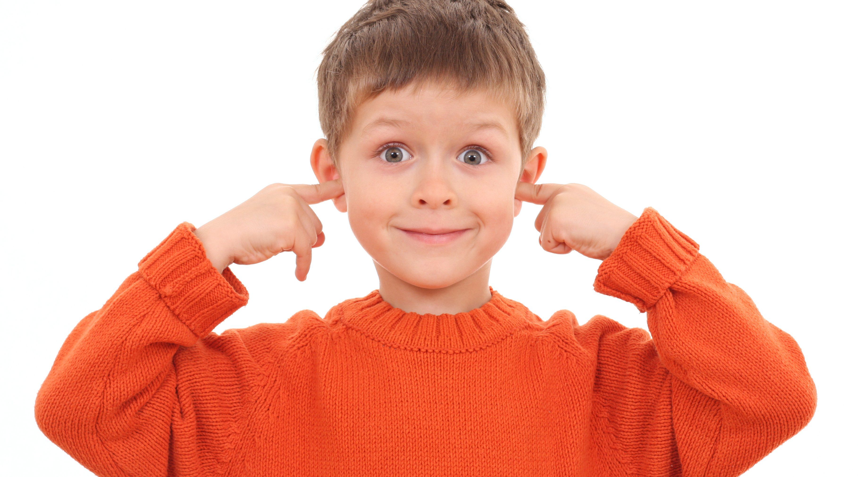 Глухие родители слышащий ребенок. Глухие и слабослышащие дети. Дети с нарушением слуха.. Глухие дошкольники. Неслышащий ребенок.